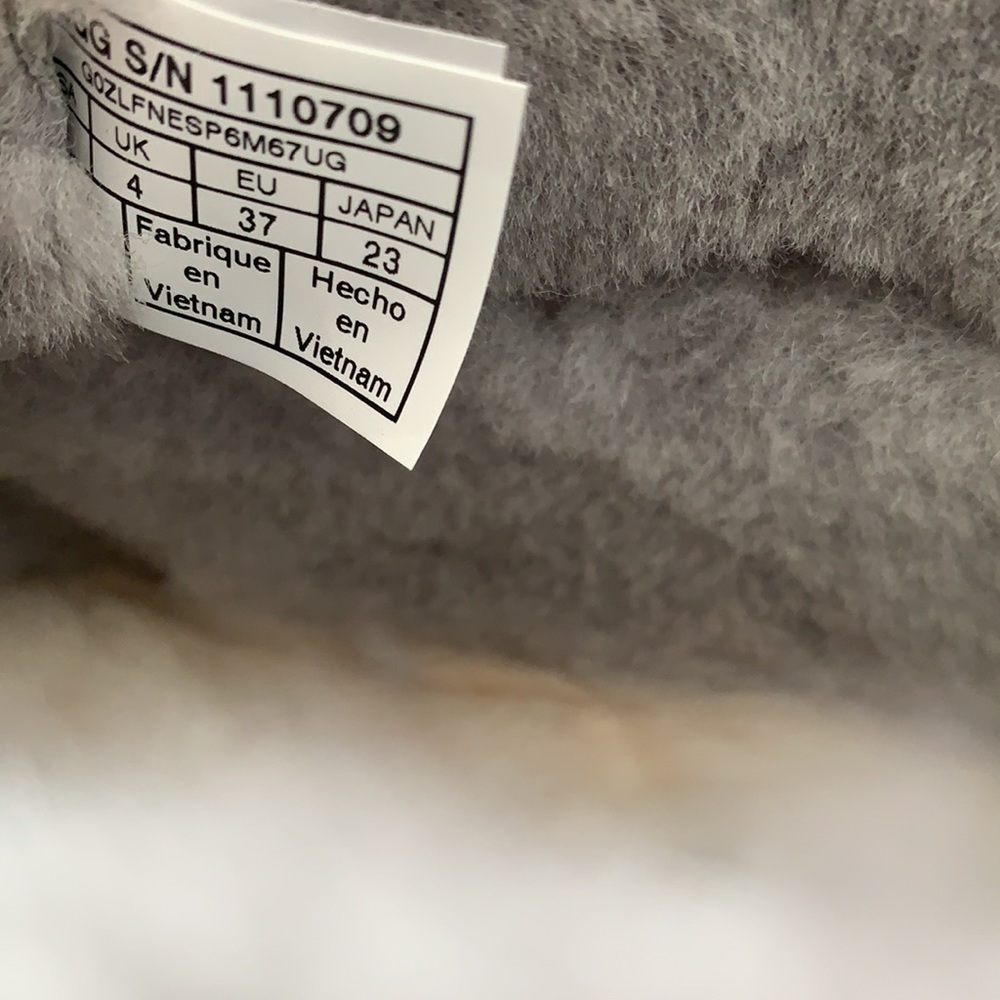 UGG Kallen genuine shearling line bootie slipper - Picture 12 of 15
